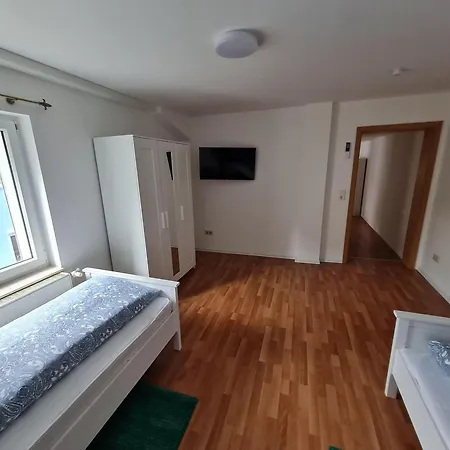 Hébergement de vacances Ferienhaus-in-magdeburg-fermersleben-fuer-bis-zu-7-pers *